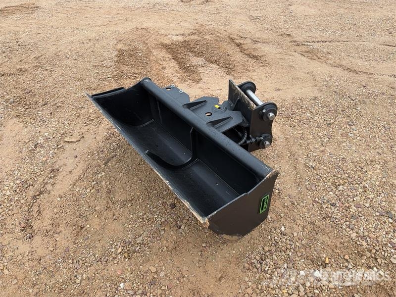 Haener HHG2100-P35A 1000 mm Tilting Excavator Buck Benne