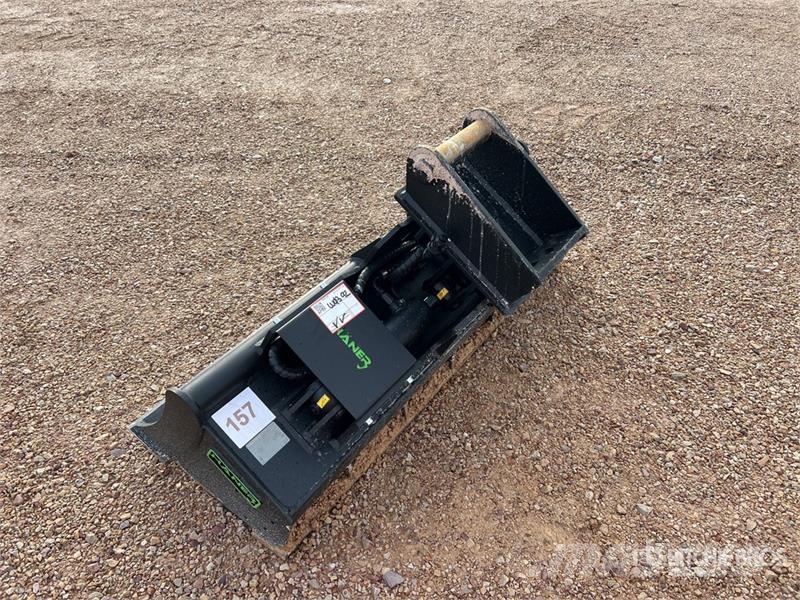Haener HHG3140-MS03-2A 1400 mm Tilting Excavator B Godet