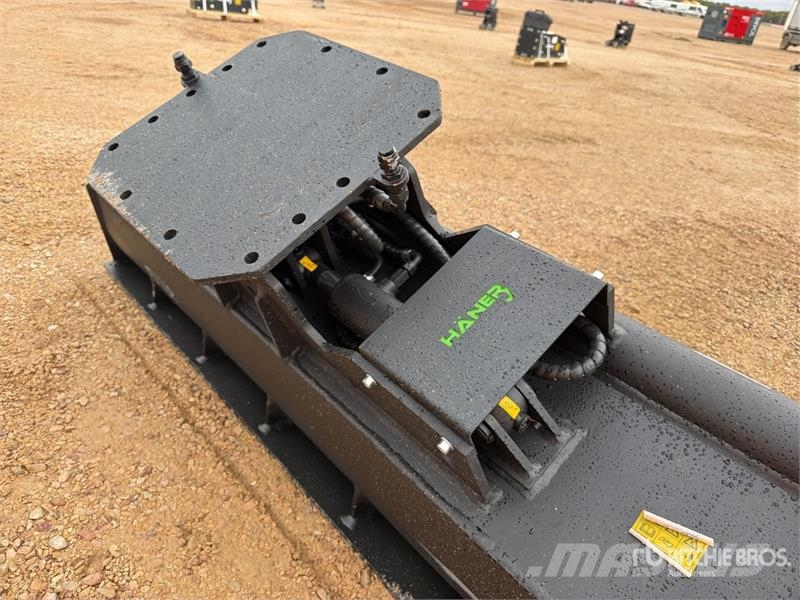 Haener HHG5180-00A 1800 mm Tilting Excavator Bucke Benne