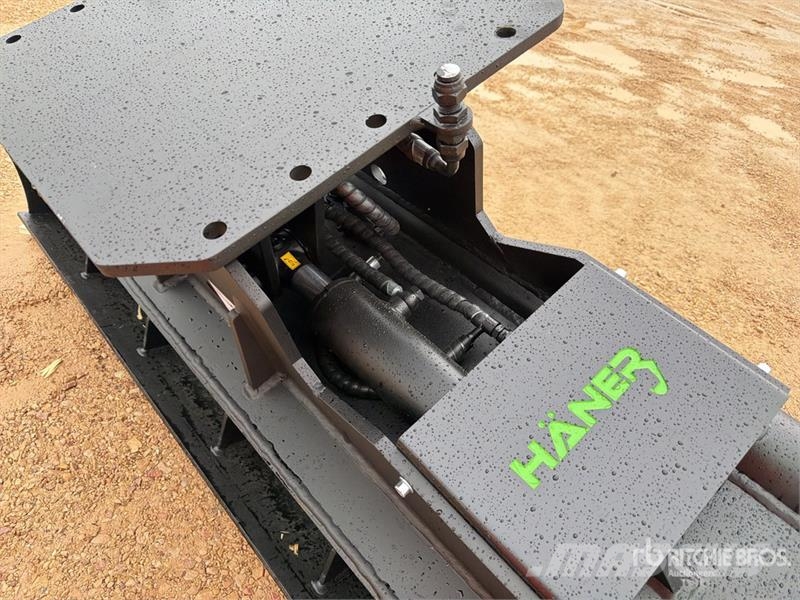 Haener HHG6200-00A 2000 mm Tilting Excavator Bucke Benne