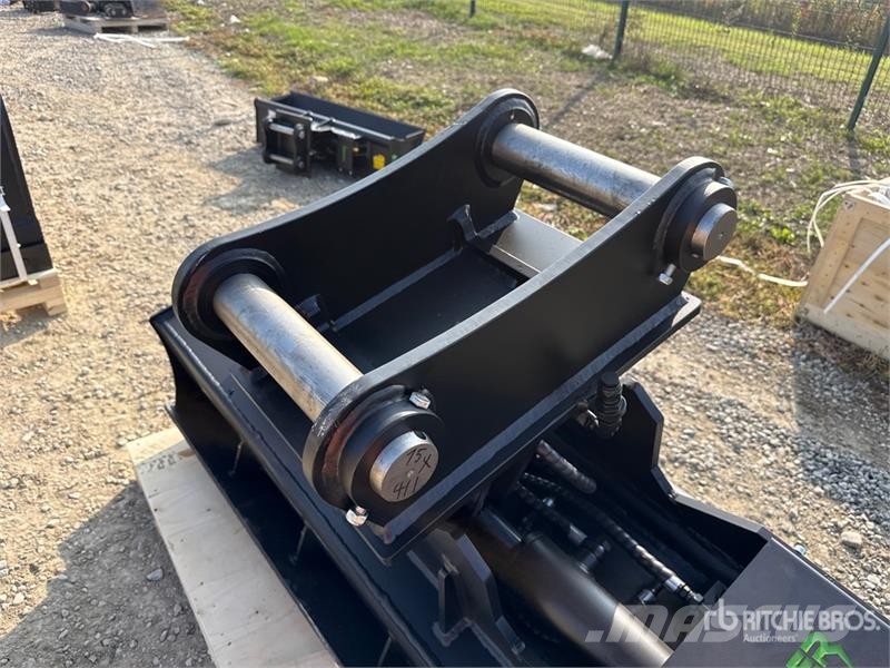 Haener HHG6200-P70A Tilt Excavator Bucket (Unused) دلاء