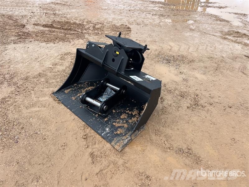  Haener HHUL1000-3.7-P45 1000 mm Tilting Excavator  دلاء