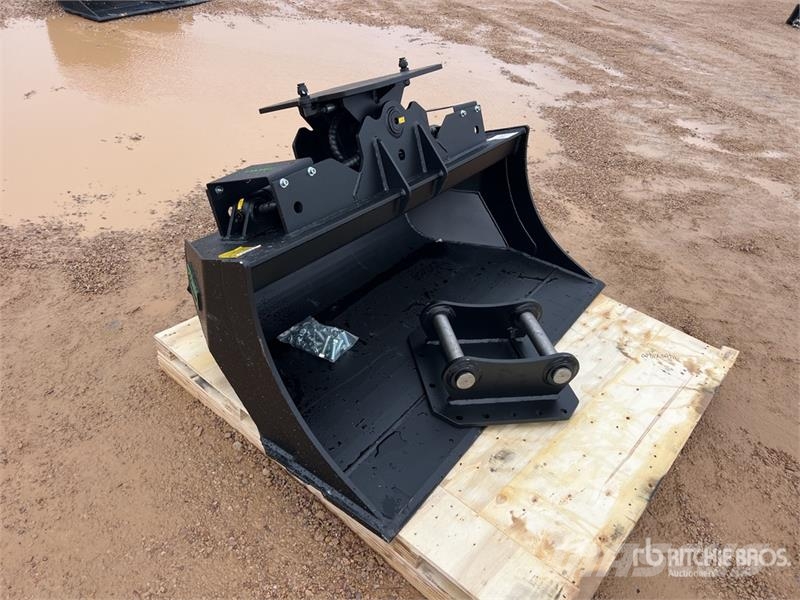 Haener HHUL1500-7.10-P50 1500 mm Tilting Excavator Godet