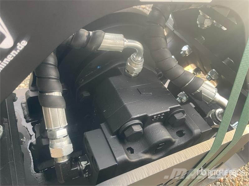  Haener HPC300A Mini Plate Compactor Attachment (Un Vibratori