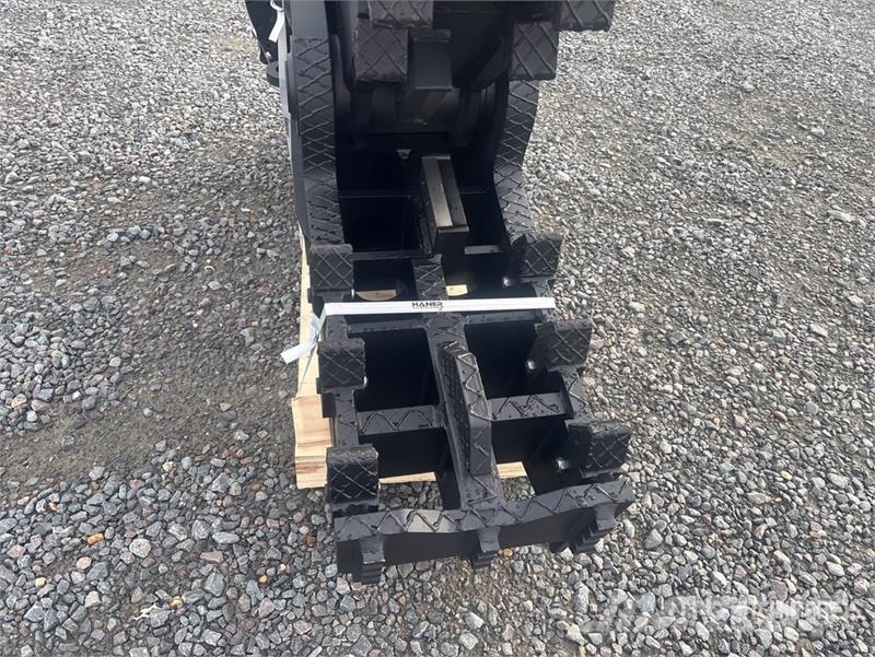  Haener HPX2000A Rotating Demolition Pulverizer (Un Pulveriser  (Demolition Crusher ) 