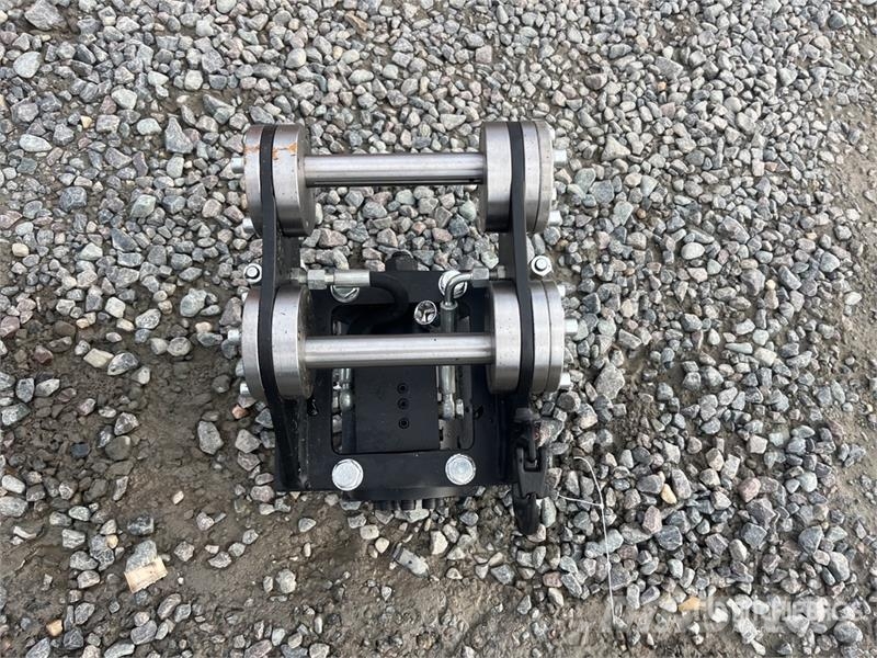  Haener HSA-MS01-M-1.3-30-A Swing Drive (Unused) مكونات أخرى