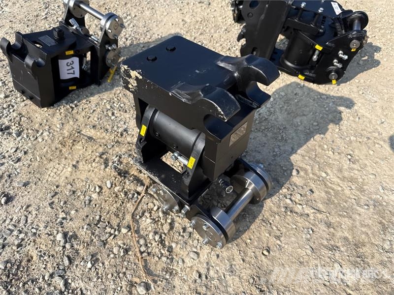  Haener HSA-MS03-M-2.4-40-A swing drive (Unused) مكونات أخرى