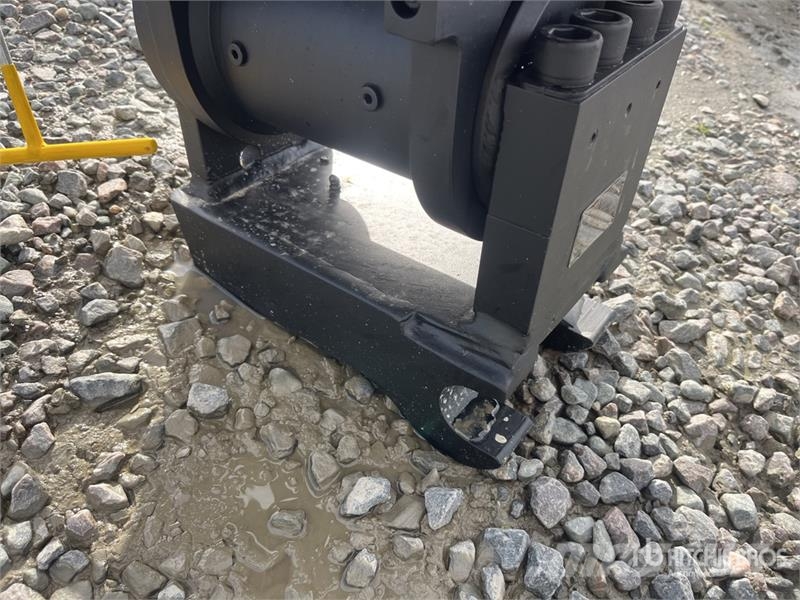  Haener HSA-MS03-M-4.6-50-A Swing Drive (Unused) مكونات أخرى