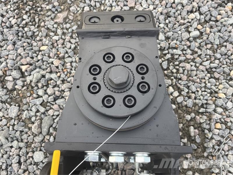  Haener HSA-MS03-M-6.8-45-A Hydraulic Tilting Q/C ( مكونات أخرى