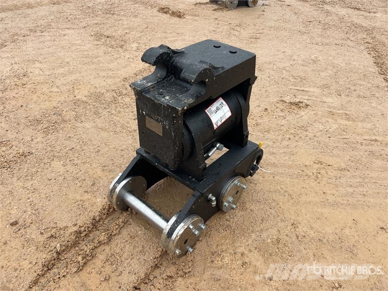  Haener HSA-MS03-M-6.8-50-A swing drive (Unused) Other components