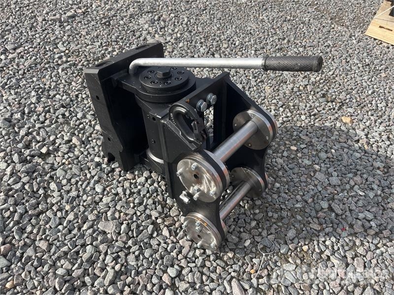  Haener HSA-MS08-M-6.8-50-A Swing Drive (Unused) مكونات أخرى