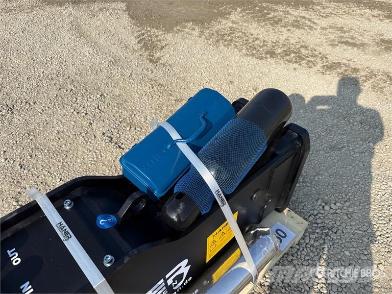  Haener HX2000A Hydraulic Breaker (Unused) Чукове/Раздробители
