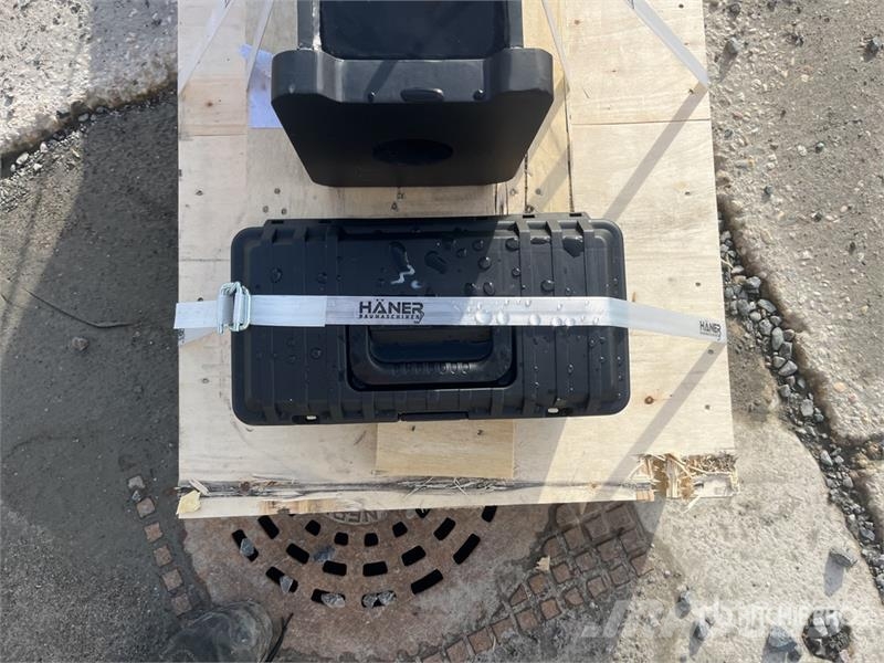 Haener HX600A Hydraulic Breaker (Unused) 破碎锤
