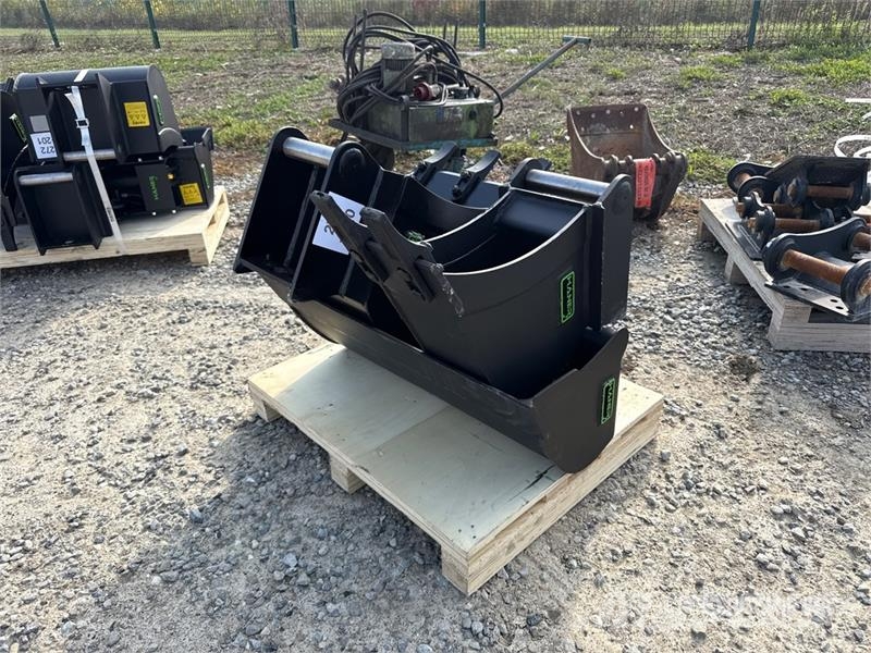 Haener Package of Excavator Bucket (Unused) Kovalar