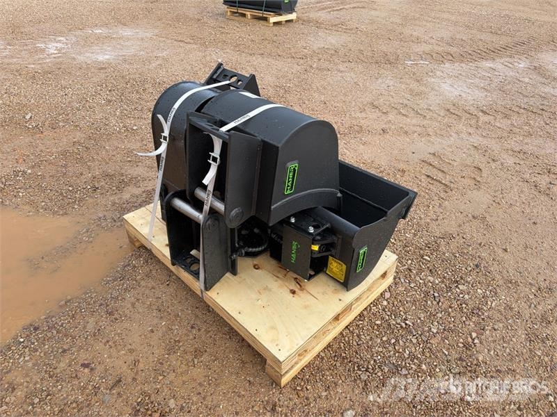 Haener Package of Excavator Bucket (Unused) Godet