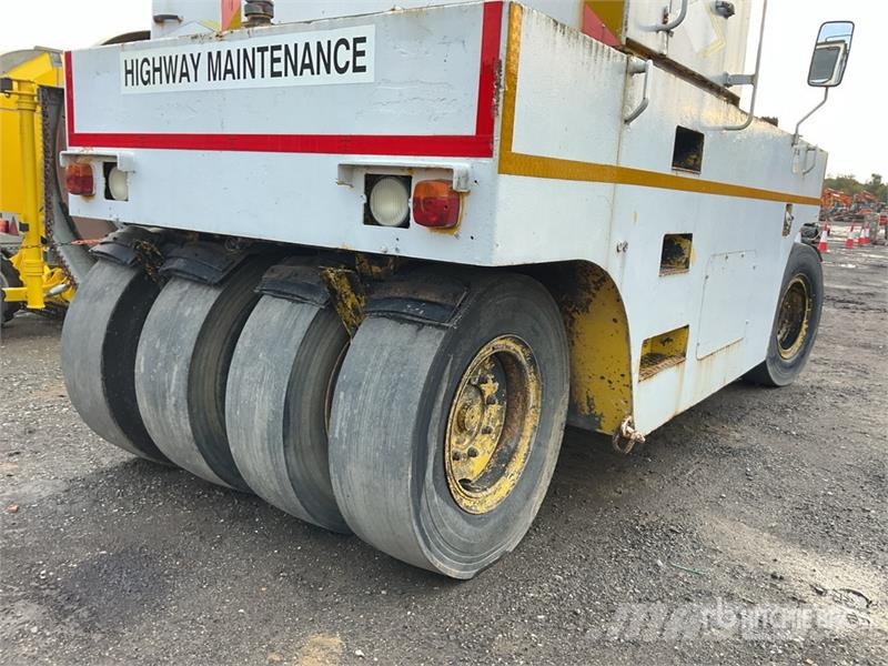 Hamm GRW10 8 Wheel Pneumatic Roller 胶轮压路机
