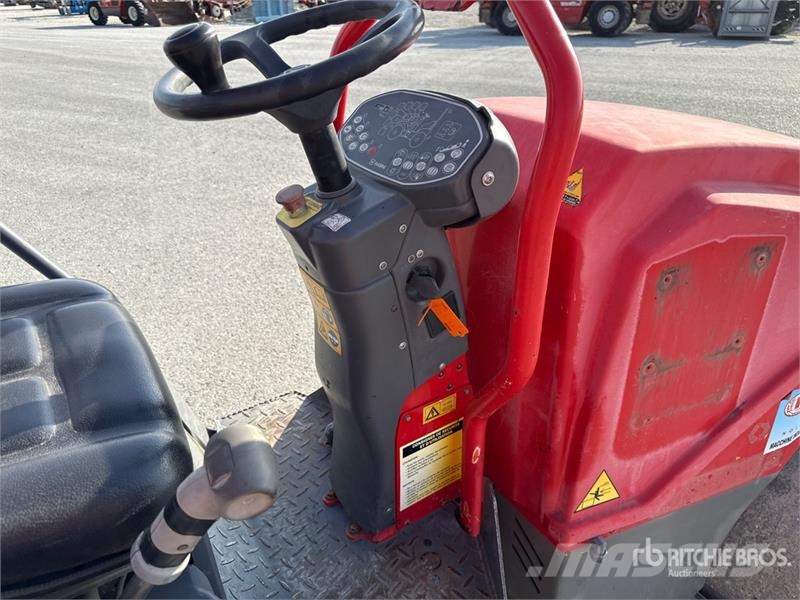 Hamm HD10C Smooth Drum Compactor Tahačové válce