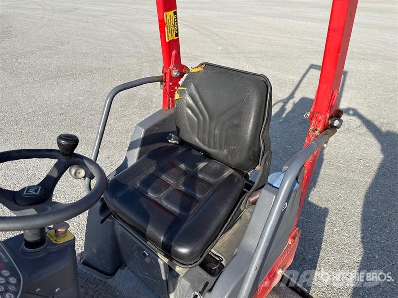 Hamm HD10C Smooth Drum Compactor Tahačové válce