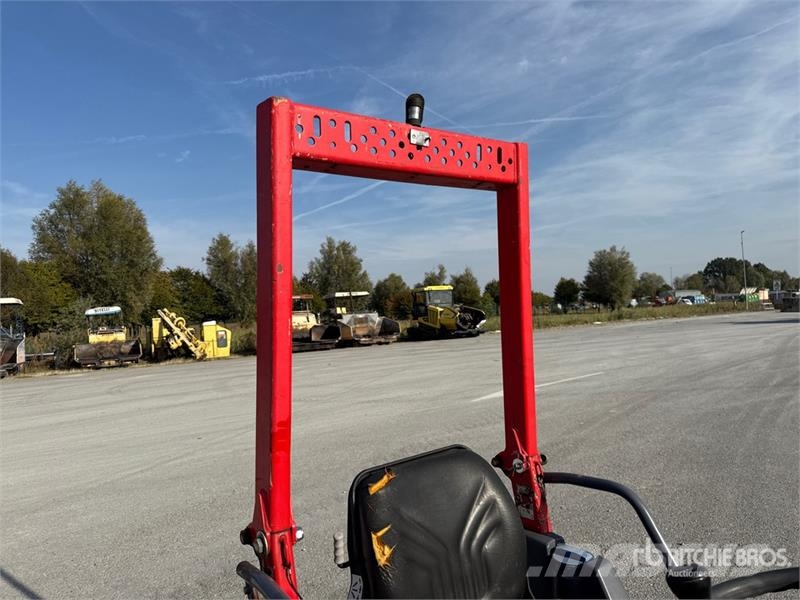 Hamm HD10C Smooth Drum Compactor Tahačové válce