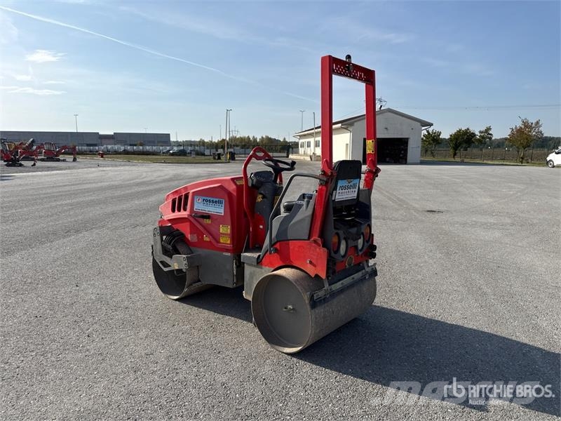 Hamm HD10C Smooth Drum Compactor Tahačové válce