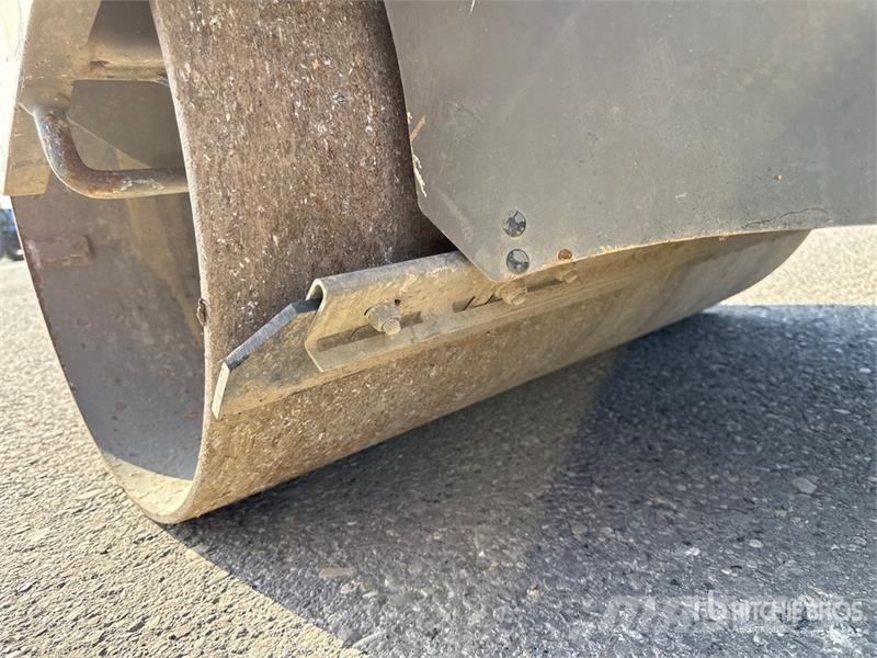 Hamm HD10C Smooth Drum Compactor Tahačové válce