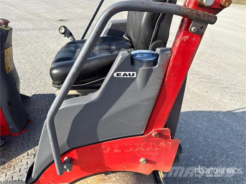 Hamm HD10C Smooth Drum Compactor Tahačové válce