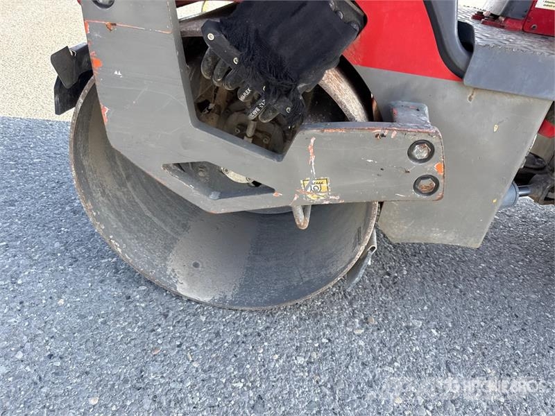 Hamm HD10C Smooth Drum Compactor Tahačové válce