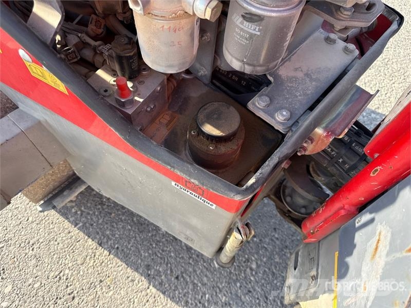 Hamm HD10C Smooth Drum Compactor Tahačové válce