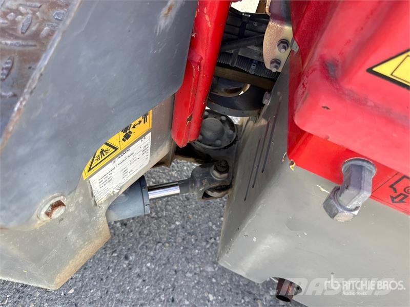 Hamm HD10C Smooth Drum Compactor Tahačové válce