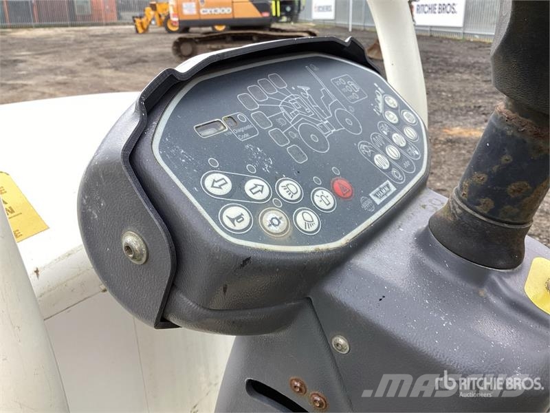 Hamm HD10CVV Double Drum Roller Twin drum rollers