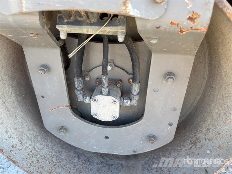 Hamm HD10VV Double Drum Roller Valjci sa duplim bubnjem