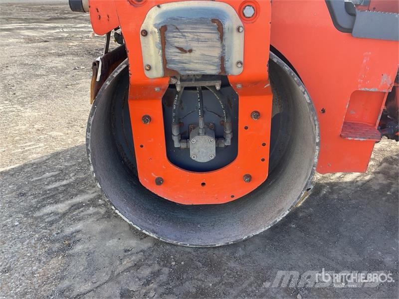 Hamm HD12 Double Drum Roller Divvalču grunts veltņi