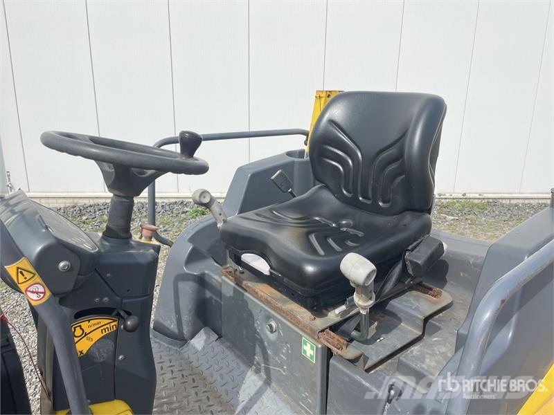 Hamm HD14VV Double Drum Roller Ikerdobos hengerek