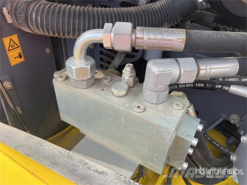 Hamm HD14VV Double Drum Roller Ikerdobos hengerek