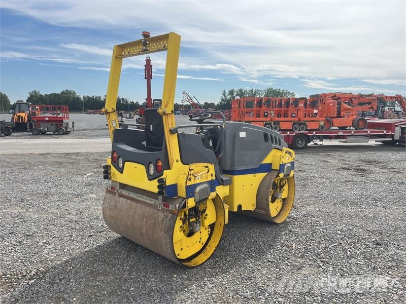 Hamm HD14VV Double Drum Roller Ikerdobos hengerek