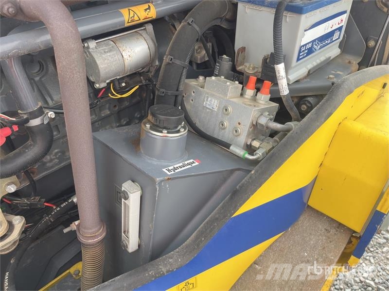 Hamm HD14VV Double Drum Roller Ikerdobos hengerek