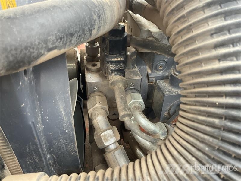 Hamm HD8VV Double Drum Roller Twin drum rollers