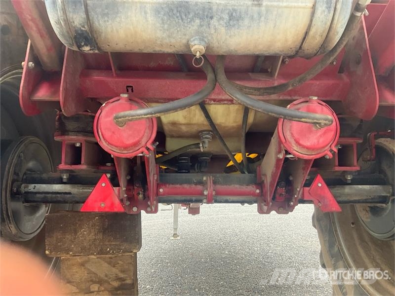Hardi Navigator 4000 S/A Pull-Type Sprayer Dragna sprutor