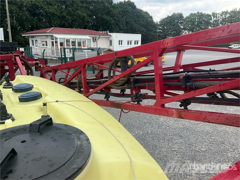 Hardi Navigator 4000 S/A Pull-Type Sprayer Dragna sprutor