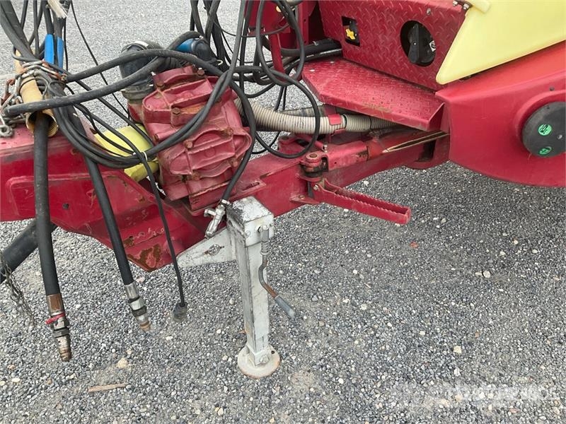 Hardi Navigator 4000 S/A Pull-Type Sprayer Dragna sprutor