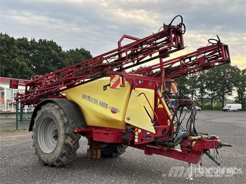 Hardi Navigator 4000 S/A Pull-Type Sprayer Dragna sprutor