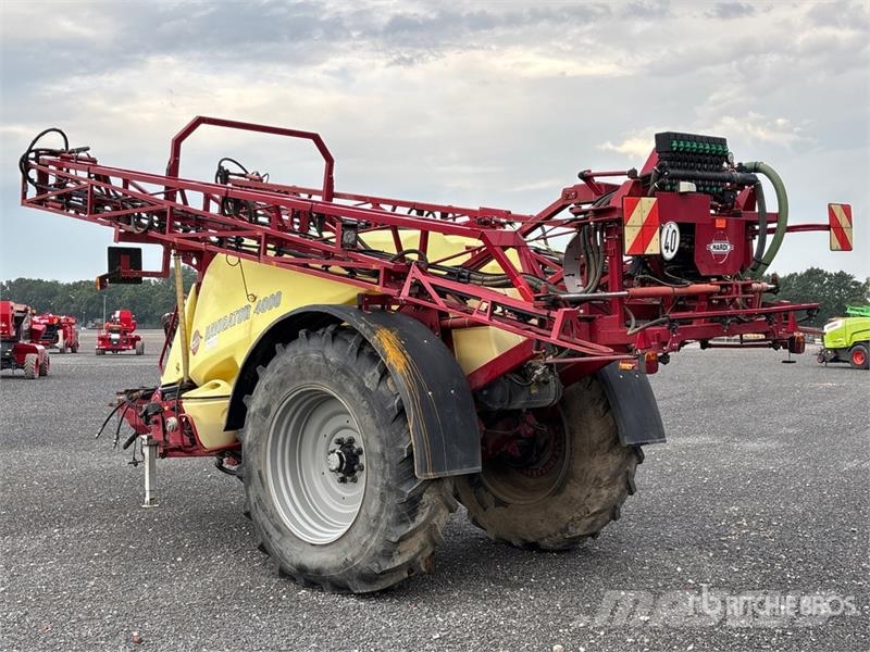 Hardi Navigator 4000 S/A Pull-Type Sprayer Dragna sprutor