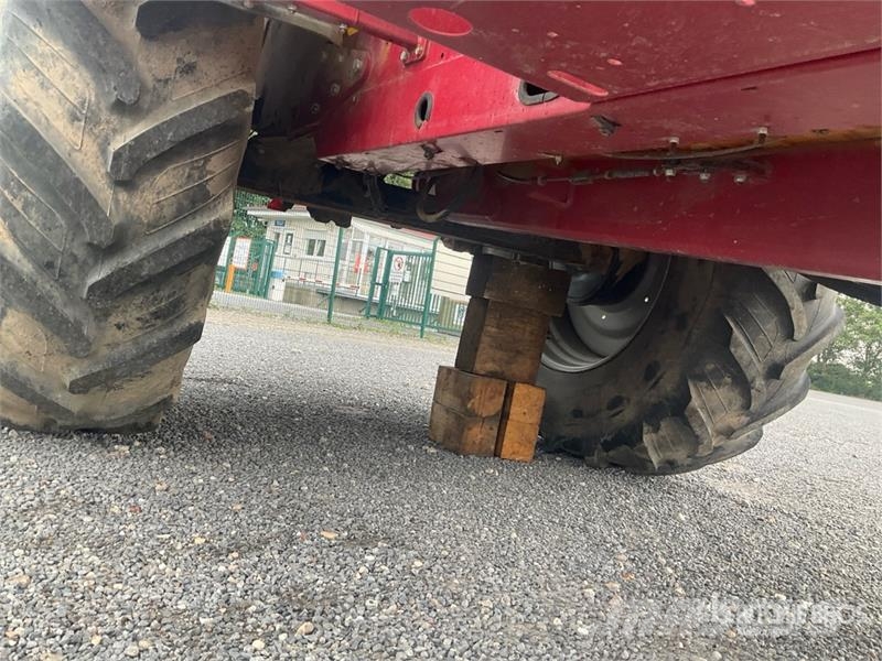 Hardi Navigator 4000 S/A Pull-Type Sprayer Dragna sprutor