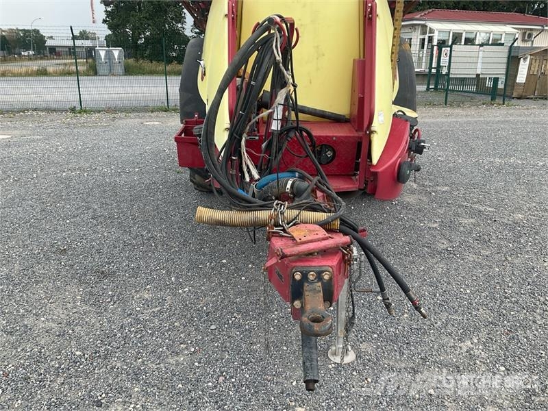Hardi Navigator 4000 S/A Pull-Type Sprayer Dragna sprutor