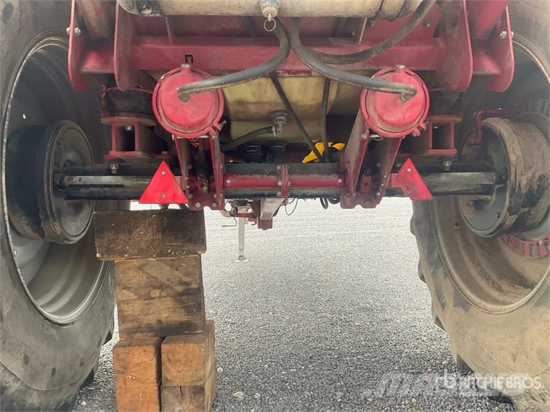 Hardi Navigator 4000 S/A Pull-Type Sprayer Dragna sprutor
