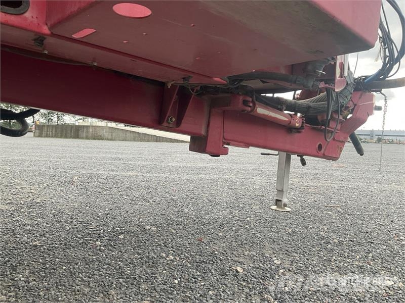 Hardi Navigator 4000 S/A Pull-Type Sprayer Dragna sprutor