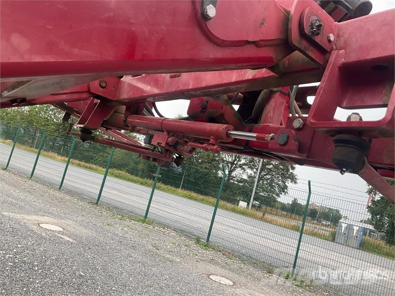 Hardi Navigator 4000 S/A Pull-Type Sprayer Dragna sprutor