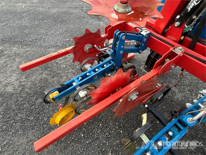 Hatzenbichler Maishackmaschine Heckanbau 6 m 3-Point Cultivator Kultivatorer