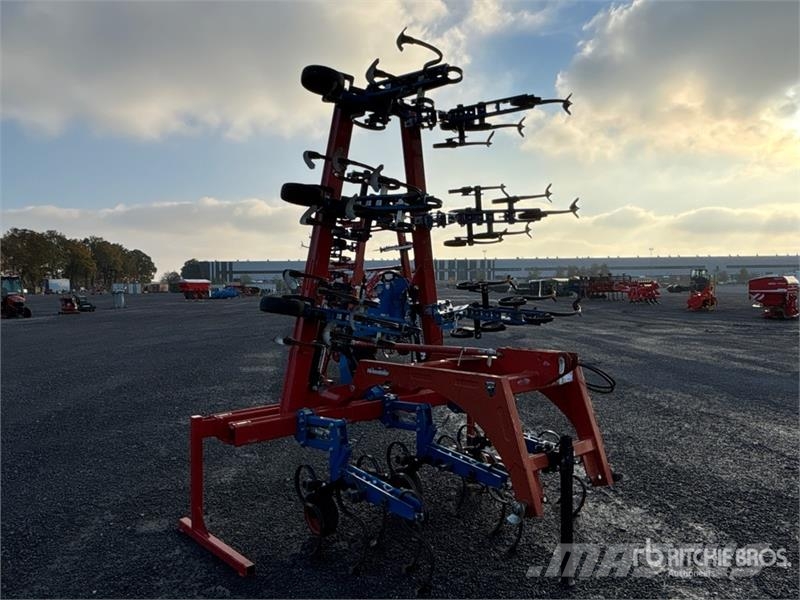 Hatzenbichler Maishackmaschine Frontanbau 6 m 3-Point Cultivator Kultivátorok