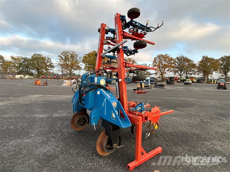 Hatzenbichler Maishackmaschine Heckanbau 6 m 3-Point Cultivator Kultivatorer